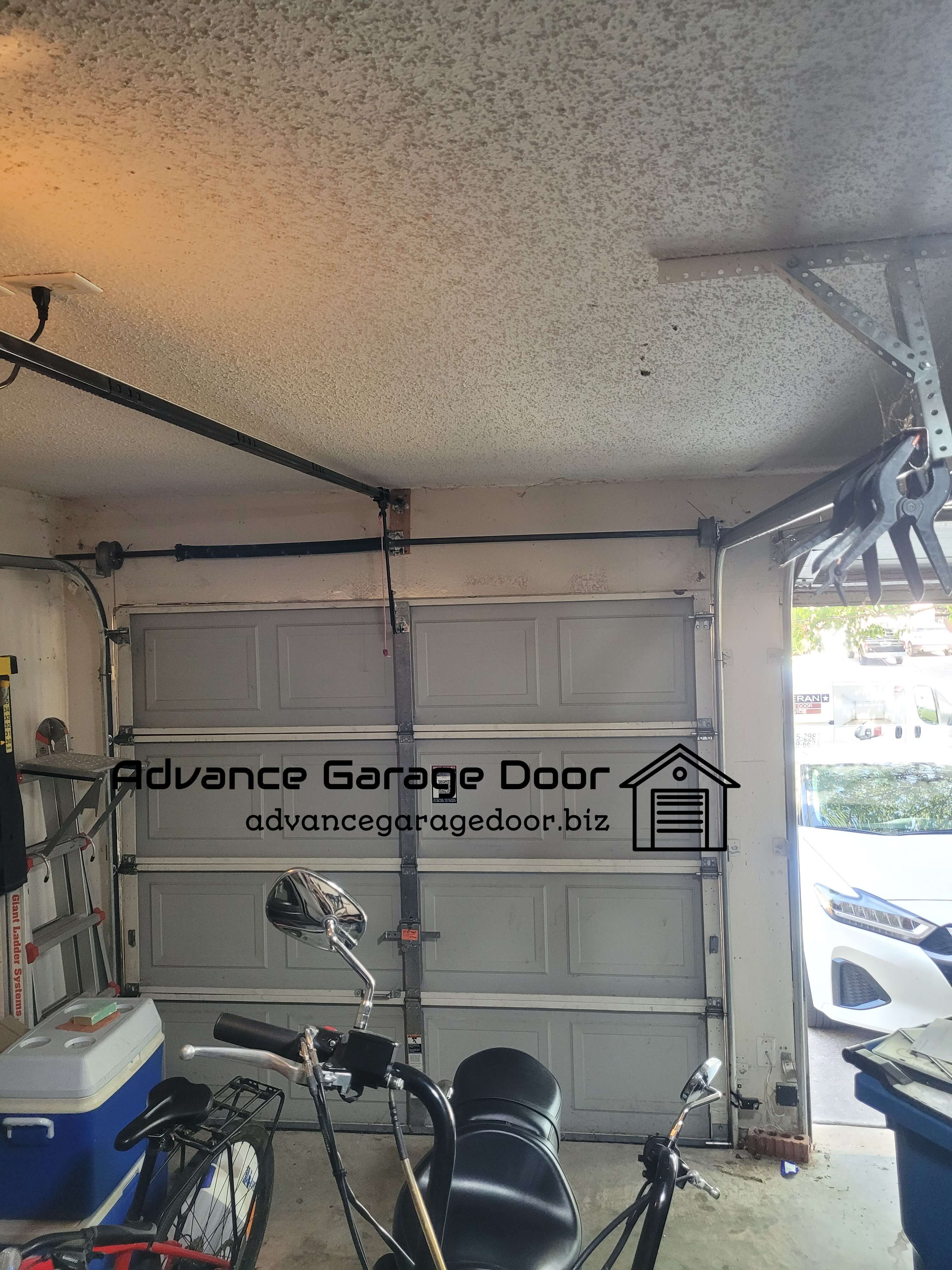 advancegaragedoor.biz_garage_door_repair